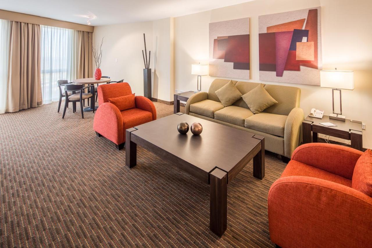 Готель Crowne Plaza Monterrey Aeropuerto By Ihg Екстер'єр фото